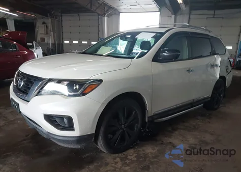 2017 Nissan Pathfinder Platinum из США, поврежденный, VIN 5N1DR2MM6HC668911